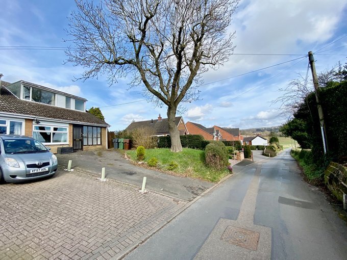 3 bedroom property for sale in Staple Flat, Lickey End, Bromsgrove, B60 Offers in the region