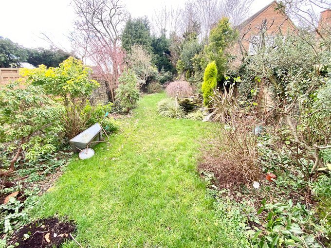 3 bedroom property for sale in Staple Flat, Lickey End, Bromsgrove, B60