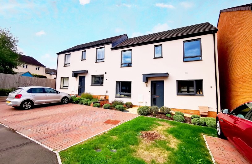 Dauncey Close, WottonUnderEdge 2 bedroom terraced house Allen & Harris