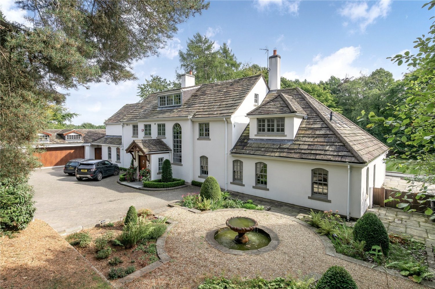 JacksonStops 6 bedroom property for sale in Castle Hill, Prestbury
