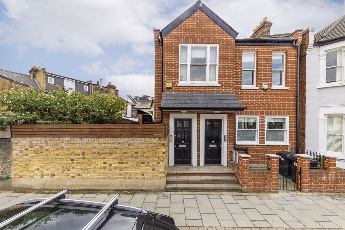 Jacksons 2 bedroom property for sale in Trewint Street, Earlsfield