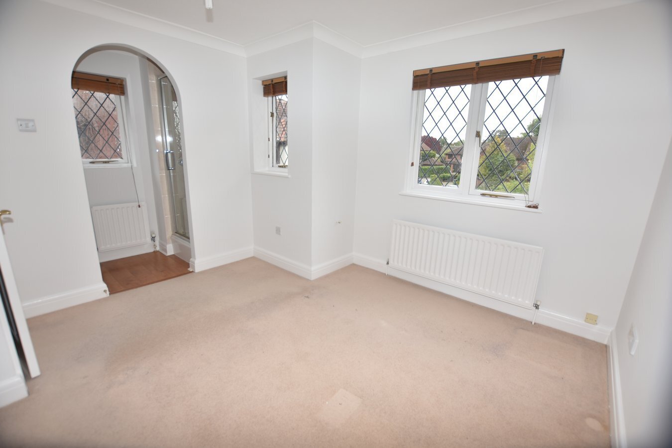 3 bedroom property for sale in Stevenson Drive, Binfield, Bracknell