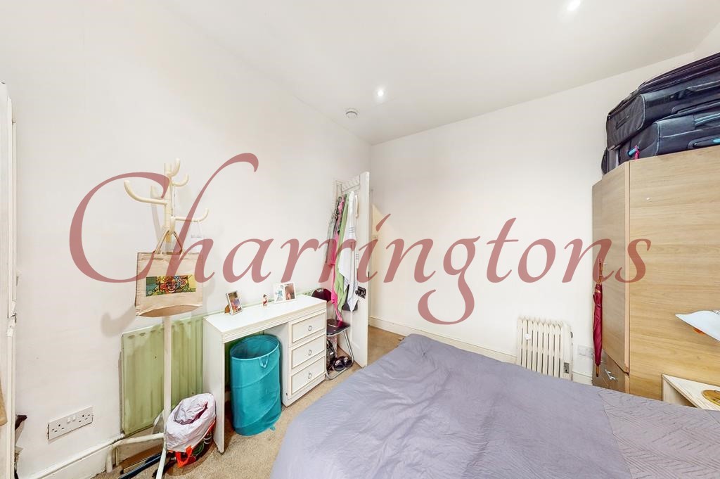 CASH BUYERS ONLY TWO BEDROOM FLAT  MAISONETTE  FOR SALE  WEST HENDON BROADWAY  NW9 Image 11