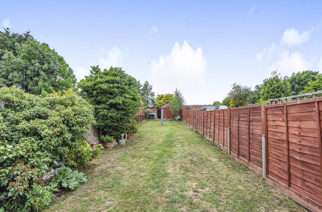 3 bedroom property for sale in Sutton Court Road, Hillingdon £485,000