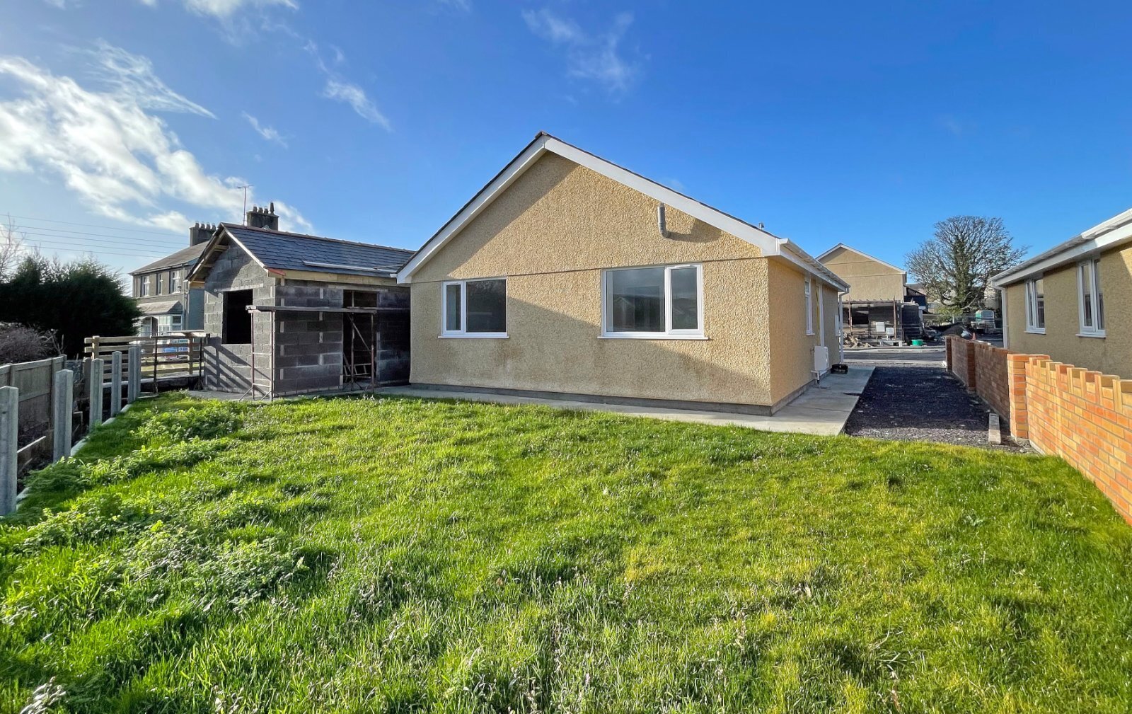 2 bedroom property for sale in Bungalow At Cae'r Eglwys, Llanrug