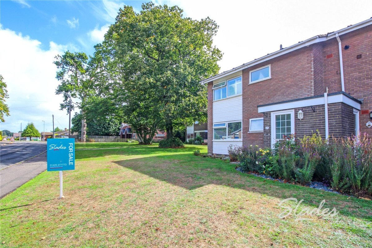 2 bedroom property for sale in Manning Avenue, Highcliffe, Christchurch