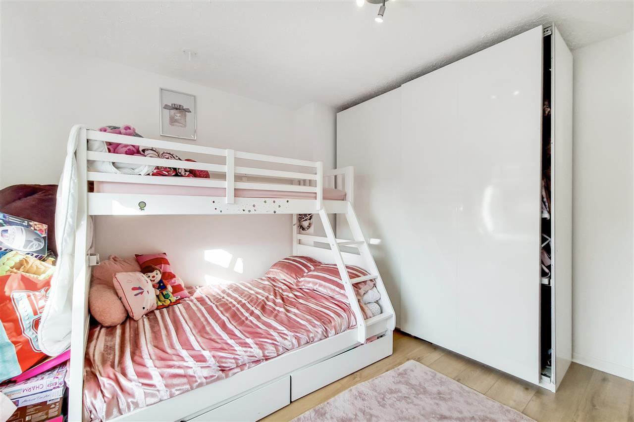 2 bedroom property for sale in St Road, Dagenham, Dagenham £