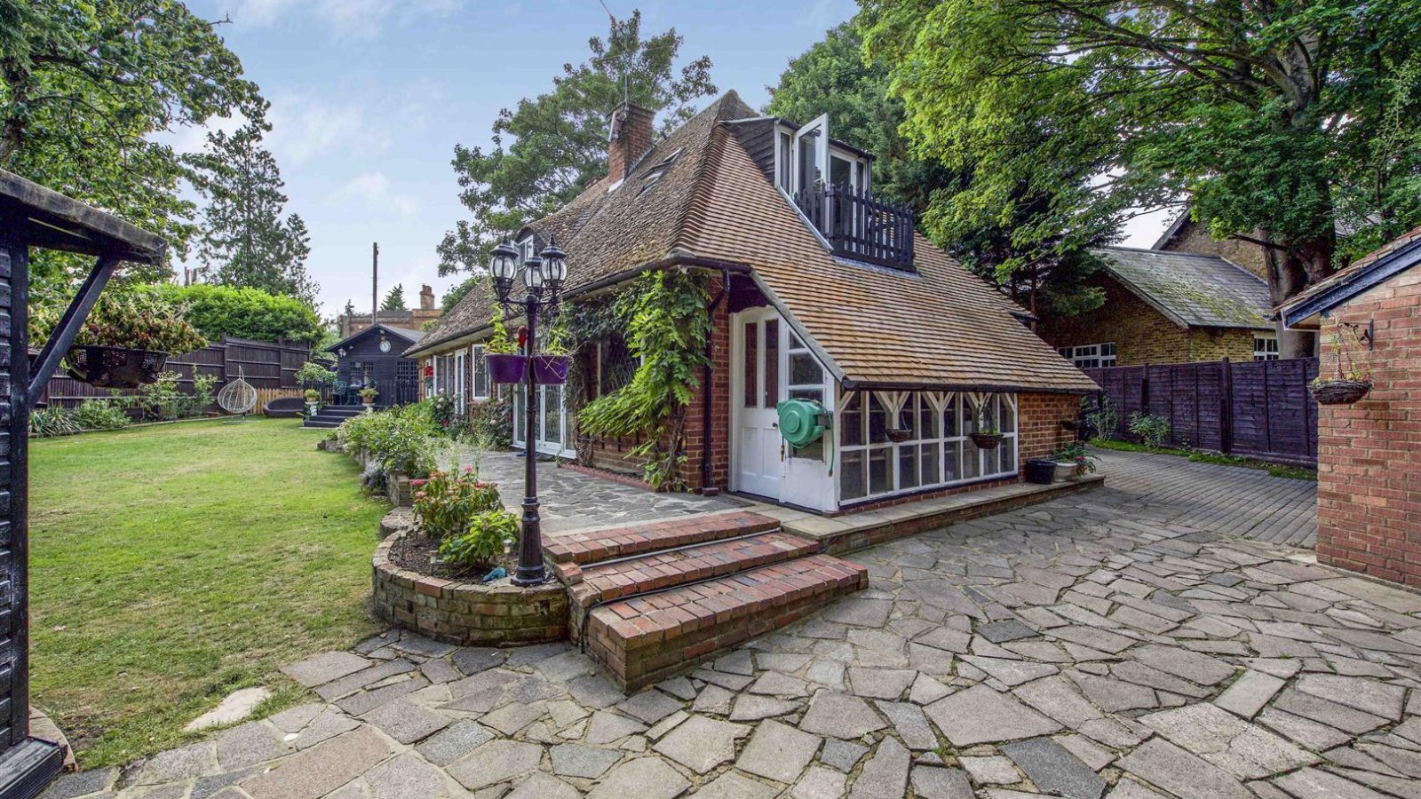 3 bedroom property for sale in Thorney Lane North, Iver £800,000