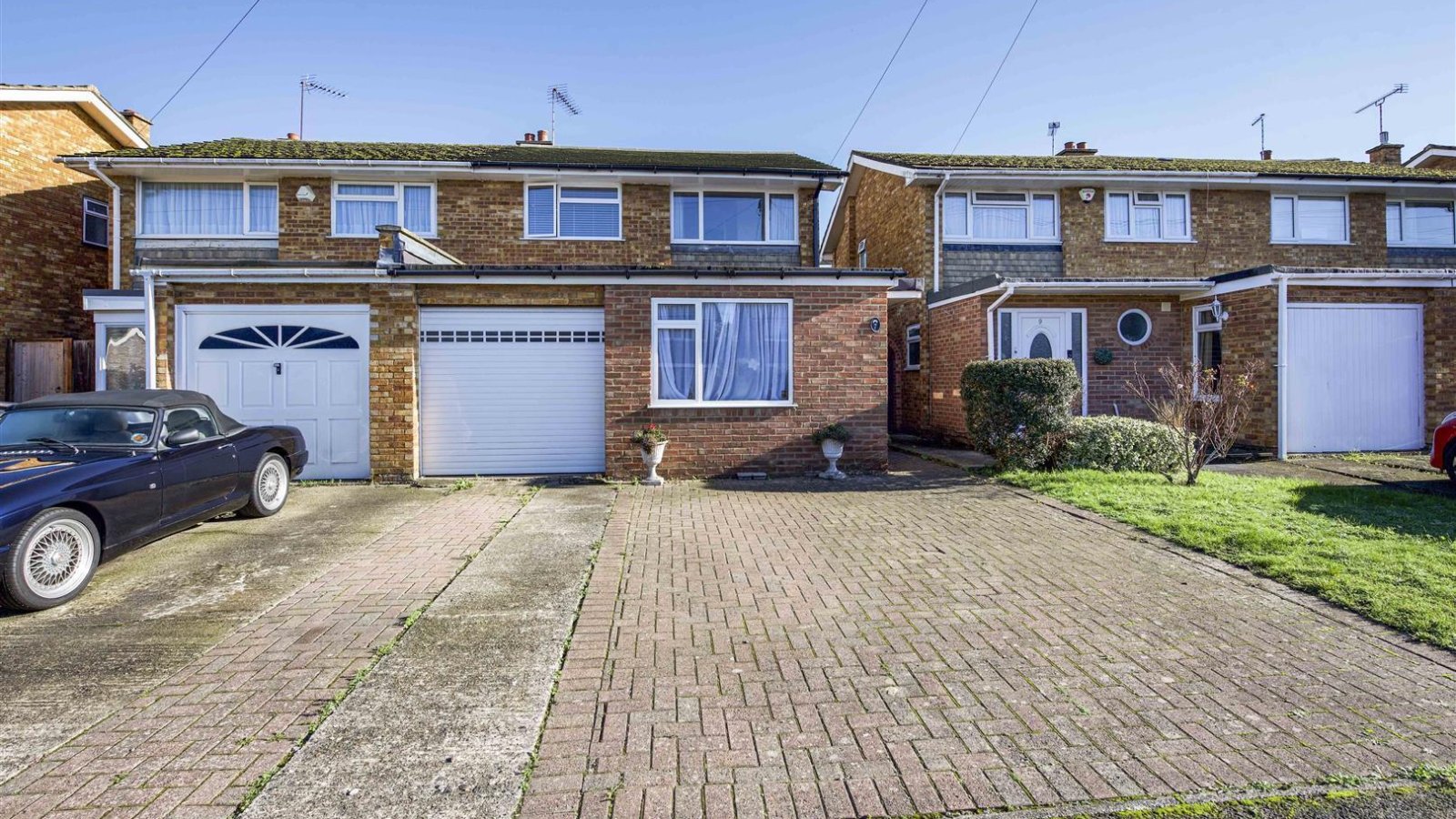 4 bedroom property for sale in Andover Close, Uxbridge £545,000