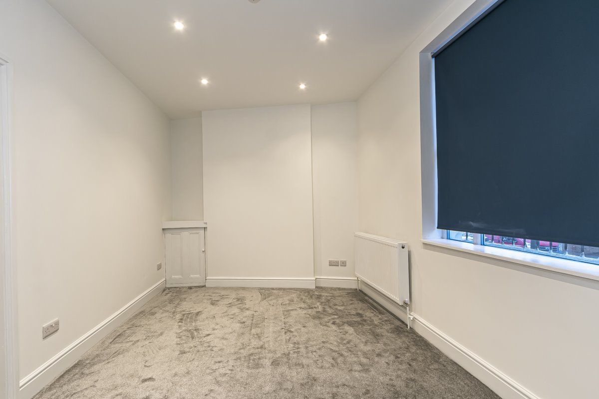 St Michaels Road, West Cliff Image 6