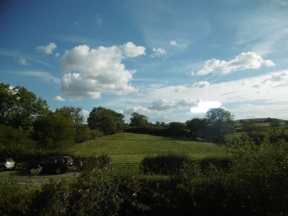 WHATBOROUGH FARM COTTAGE, TILTON ON THE HILL
