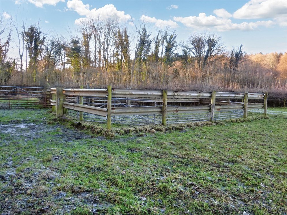 property for sale in Moor Park, Richards Castle, Ludlow, SY8 £255,000