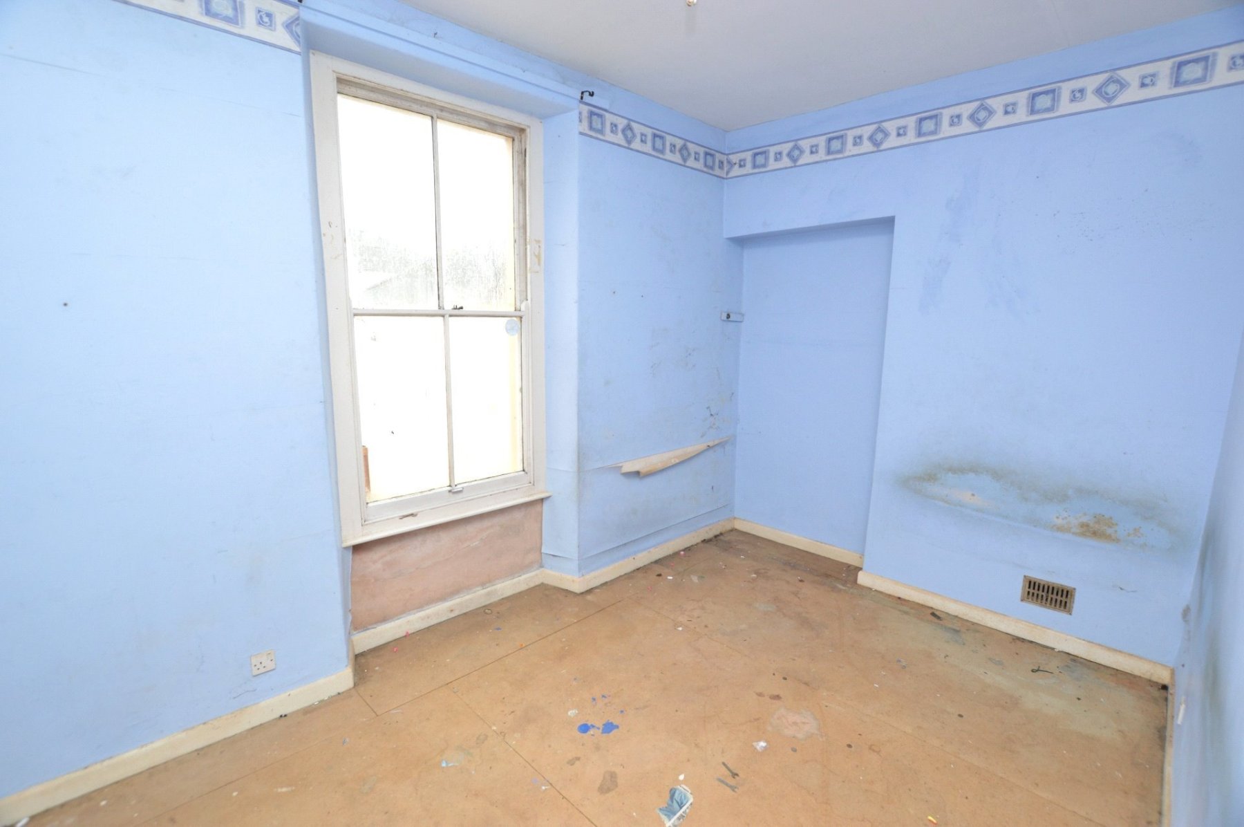 3 bedroom property for sale in Adelaide Street, Stonehouse, Plymouth