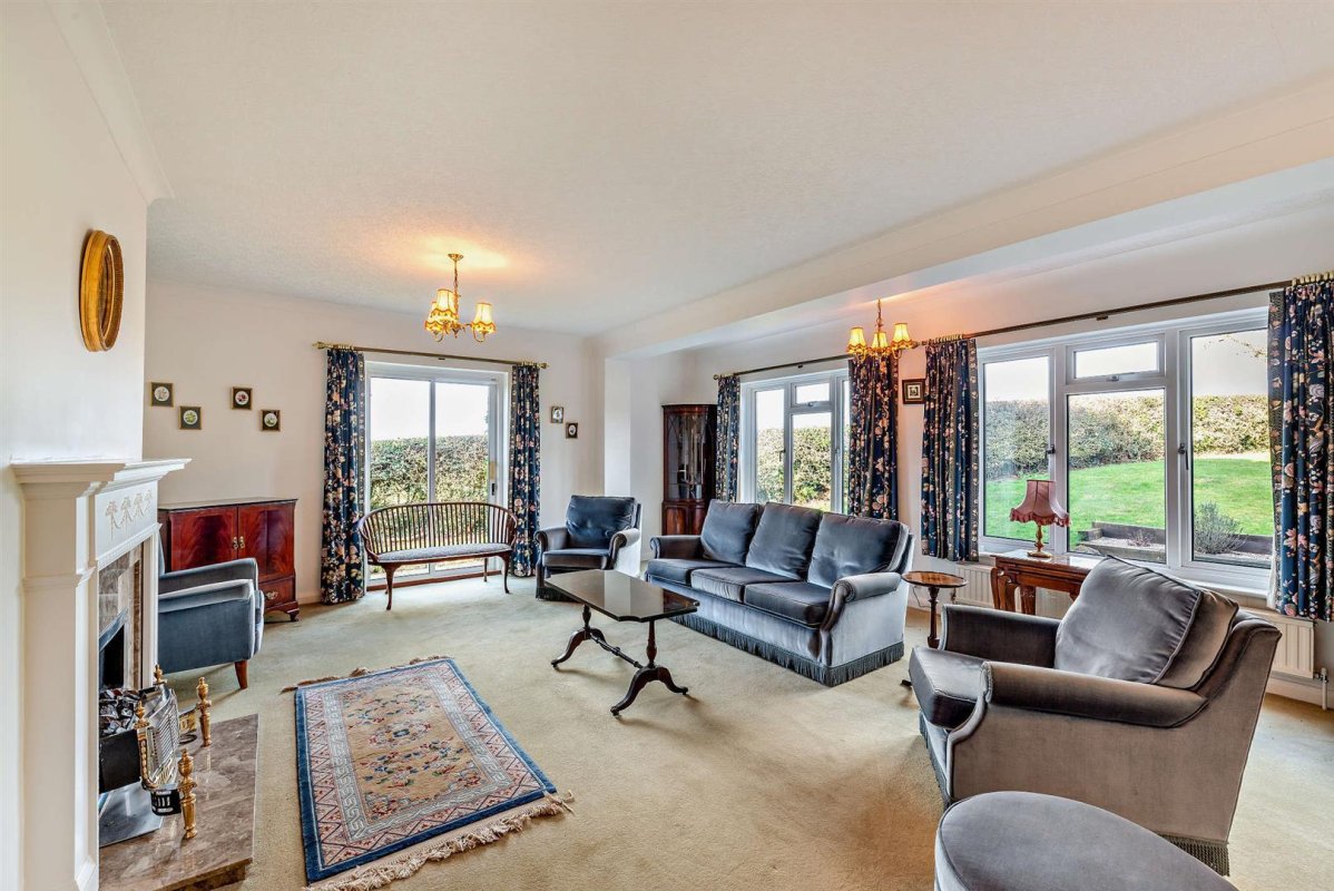 4 bedroom property for sale in Cranbourne Lodge, Tur Langton