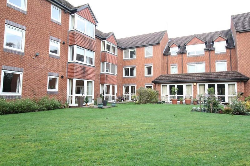 1 bedroom property to let in Beechwood Court, Corfton Drive, Tettenhall