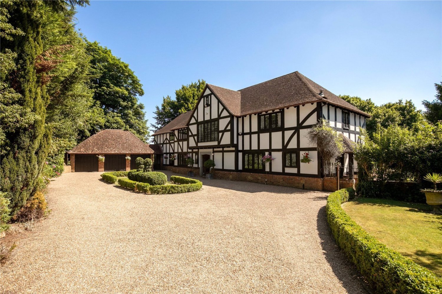JacksonStops 5 bedroom property for sale in School Lane, Nutley, TN22 Guide price £1,850,000