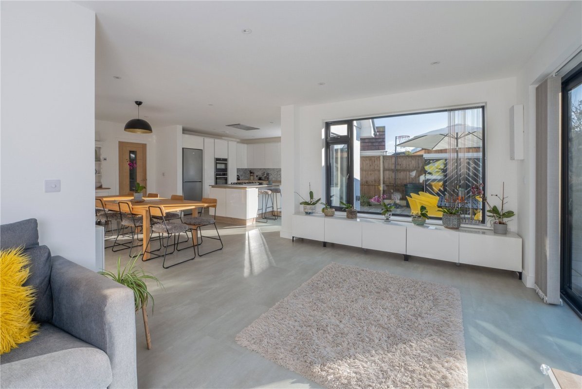 4 bedroom property for sale in Glendale Road, Hengistbury Head