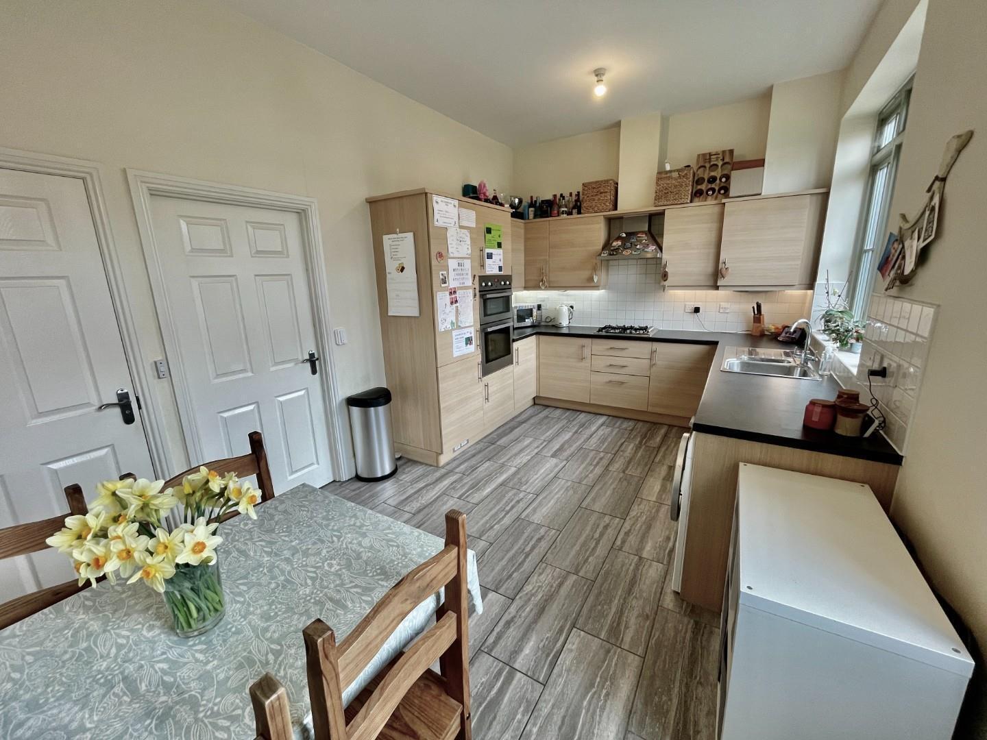 5 bedroom property for sale in High Street, Upton, Northampton Offers