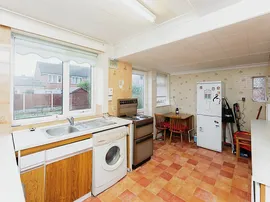 Woodsome Drive, Whitby, Ellesmere Port thumb 2