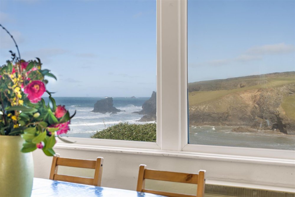 Stags 4 bedroom property for sale in Porthcothan Bay, Padstow