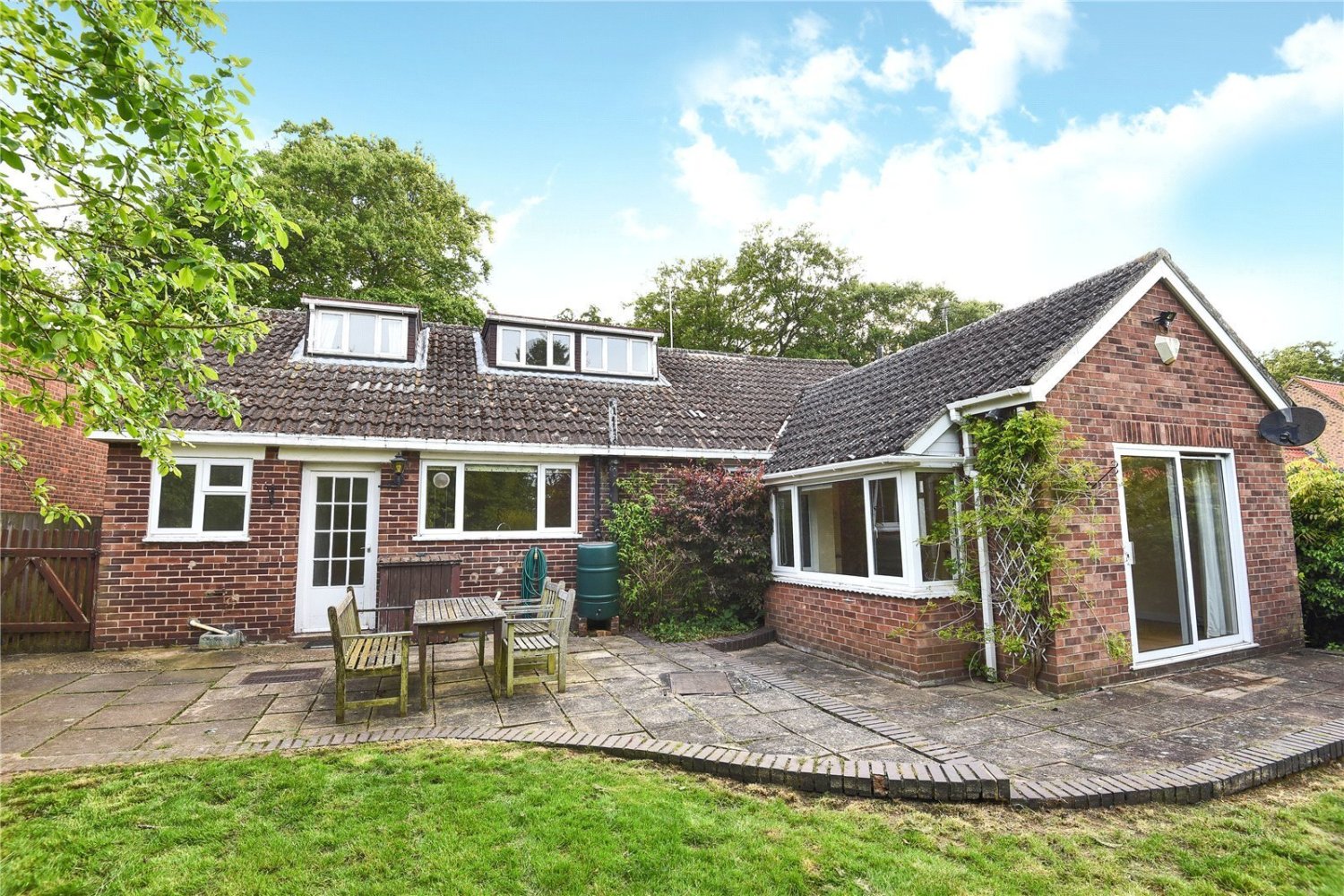 JacksonStops 4 bedroom property for sale in Duchess Drive, Newmarket