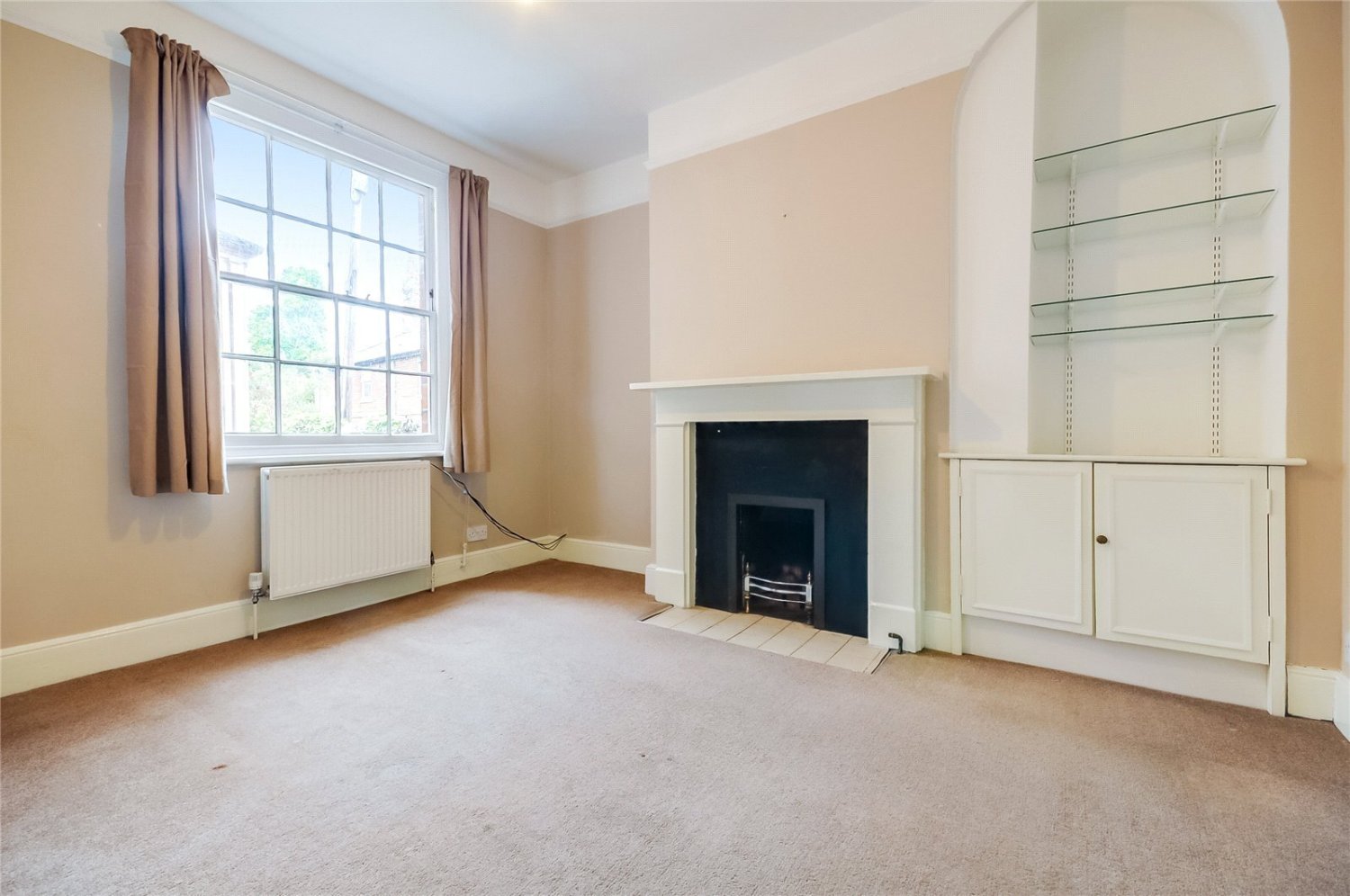 JacksonStops 3 bedroom property for sale in Albert Place, Coggeshall