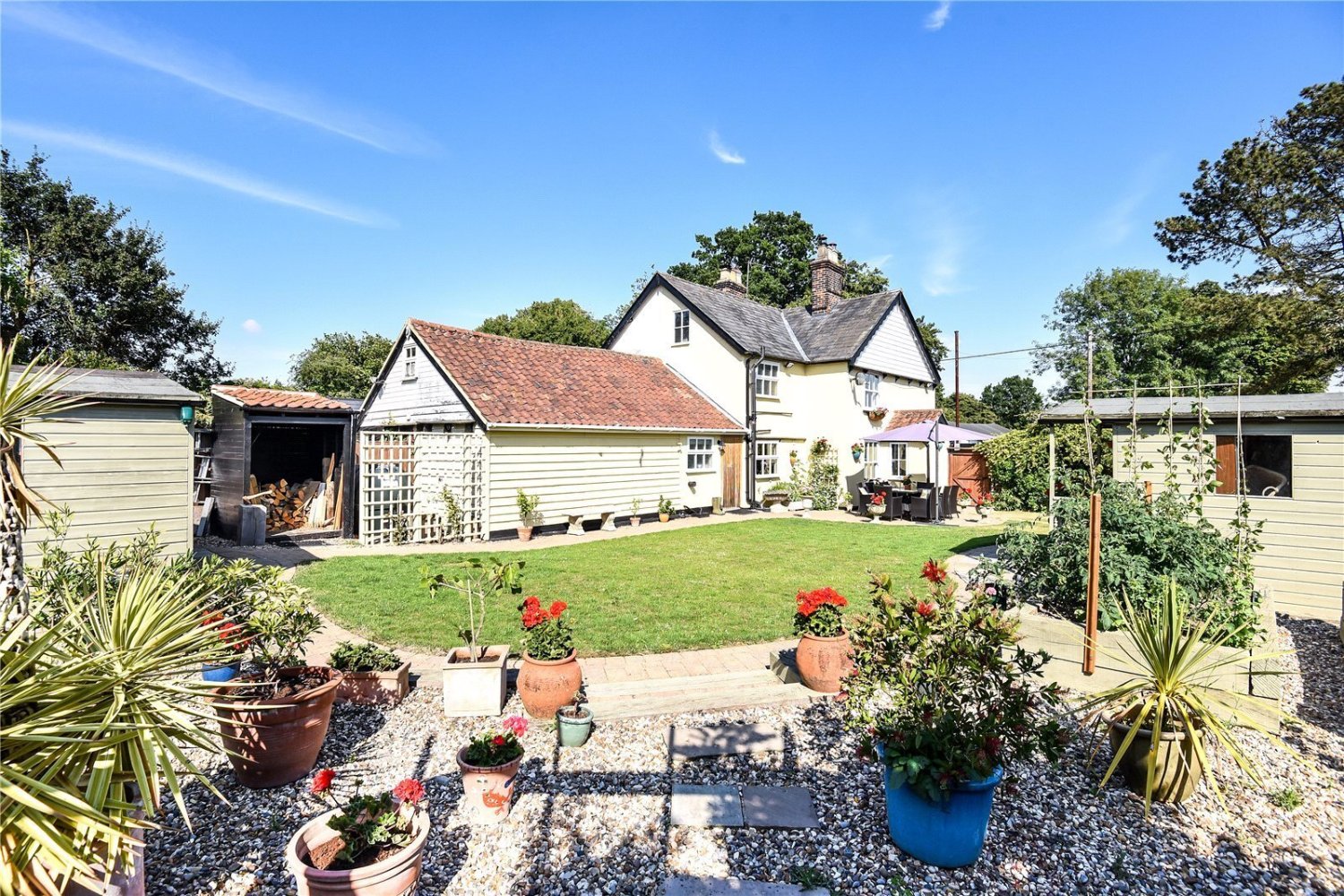 JacksonStops 2 bedroom property for sale in Cemetery Road