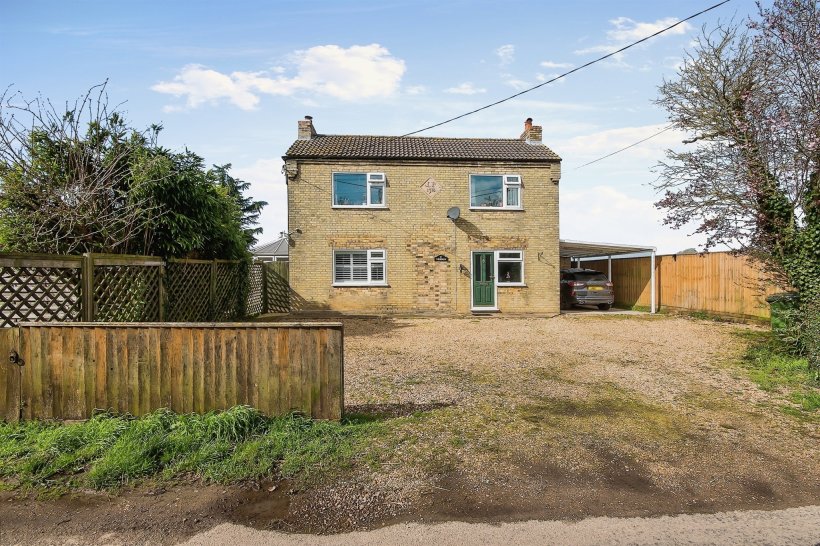 Fendyke Lane, Gorefield, WISBECH 3 bedroom detached house William H