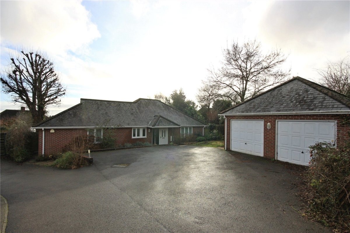 4 bedroom property for sale in Bedhampton Hill, Bedhampton, Havant