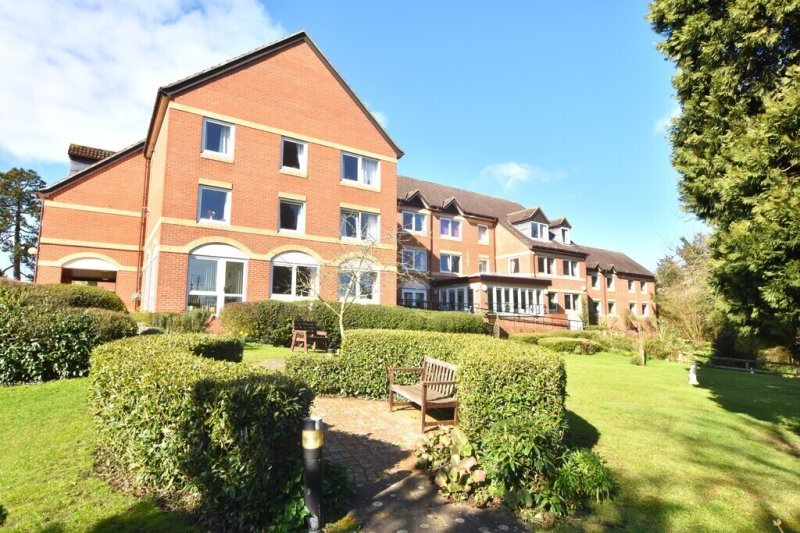 1 bedroom property for sale in Croft Court, Great Dunmow Guide price
