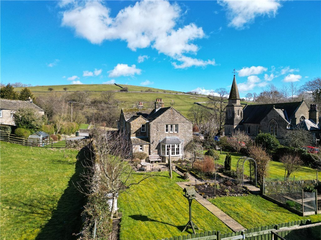 3 bedroom property for sale in Burnsall, Skipton, North Yorkshire, BD23