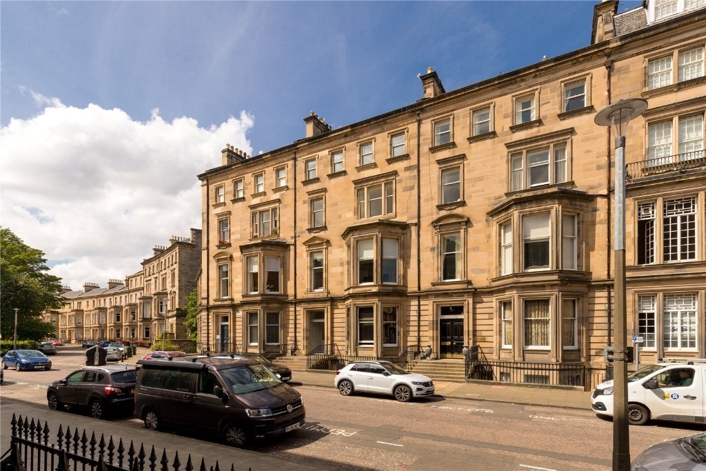 2 bedroom apartment to let in 5, Rothesay Terrace, West End, Edinburgh, EH3 7RY. Rettie & Co.