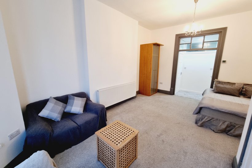 Stanmore Road, BIRMINGHAM 1 bedroom studio Shipways