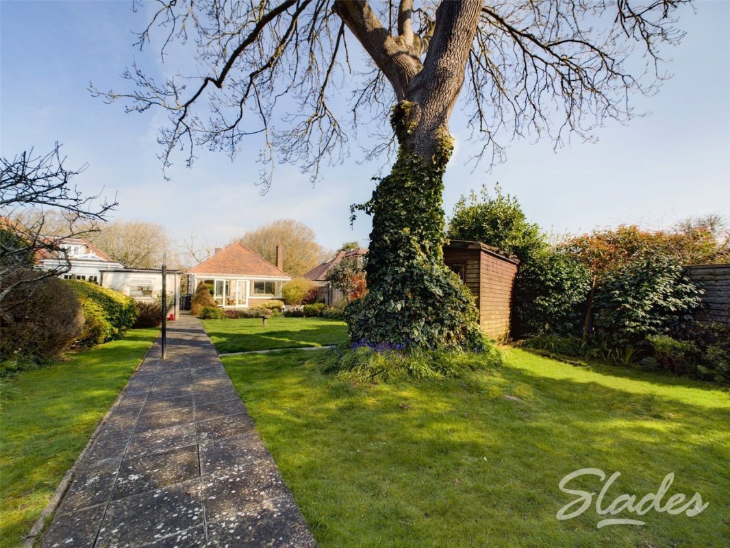 2 bedroom property for sale in Wick Lane, Wick, Bournemouth, BH6 £700,000