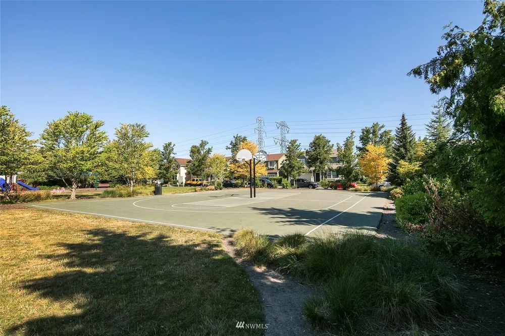 1259 32nd St NE, Auburn, WA 98002
