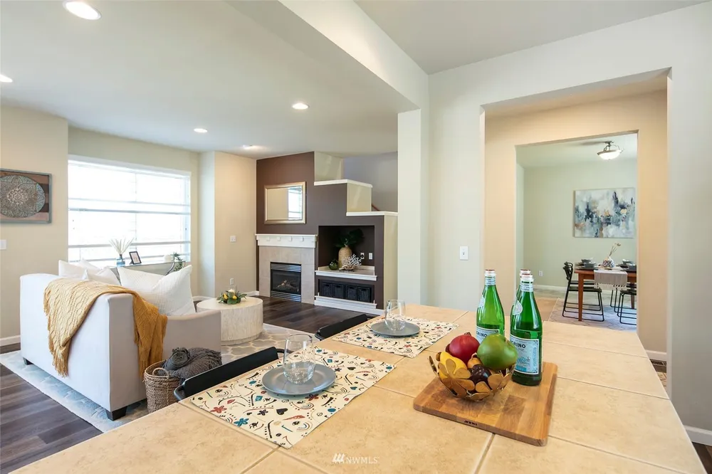 1259 32nd St NE, Auburn, WA 98002