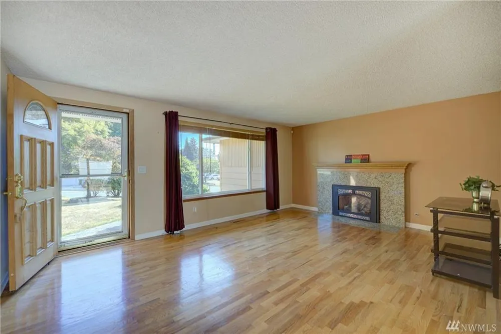 29409 35th Ave S, Auburn, WA 98001