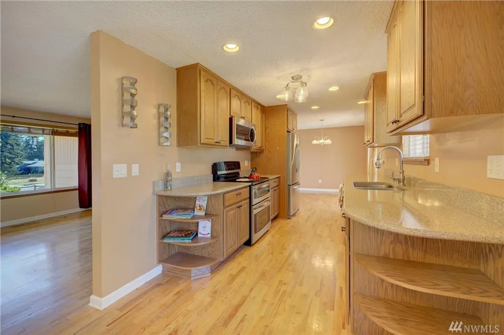 29409 35th Ave S, Auburn, WA 98001