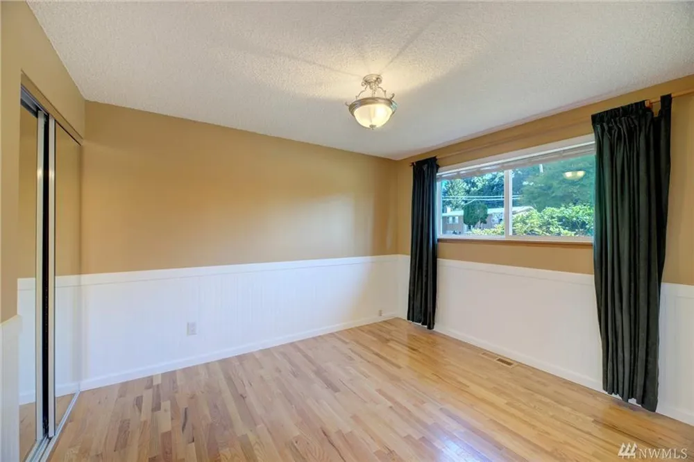 29409 35th Ave S, Auburn, WA 98001