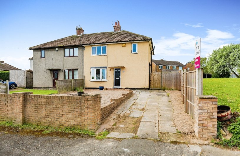 Elder Drive, Sunnyside, Rotherham 3 bedroom semidetached house