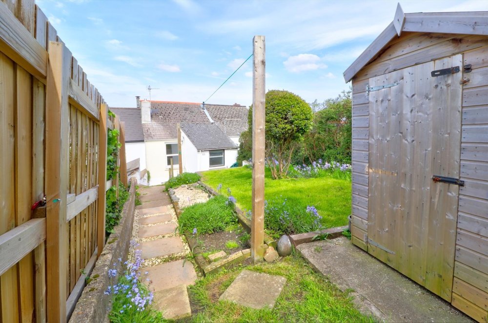 2 bedroom property for sale in Appledore, Bideford Guide price £250,000