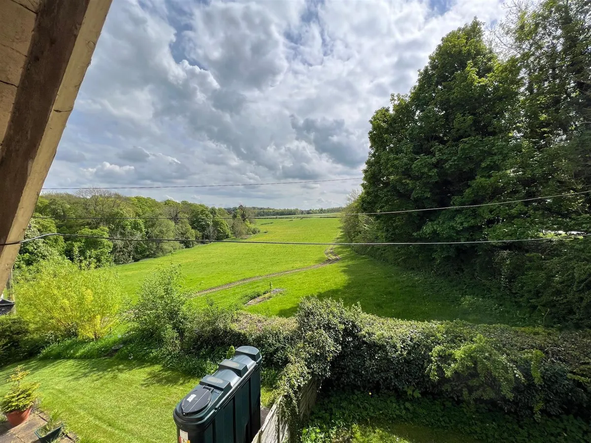 2 PLUMMERS HILL COTTAGE, GREAT PONTON