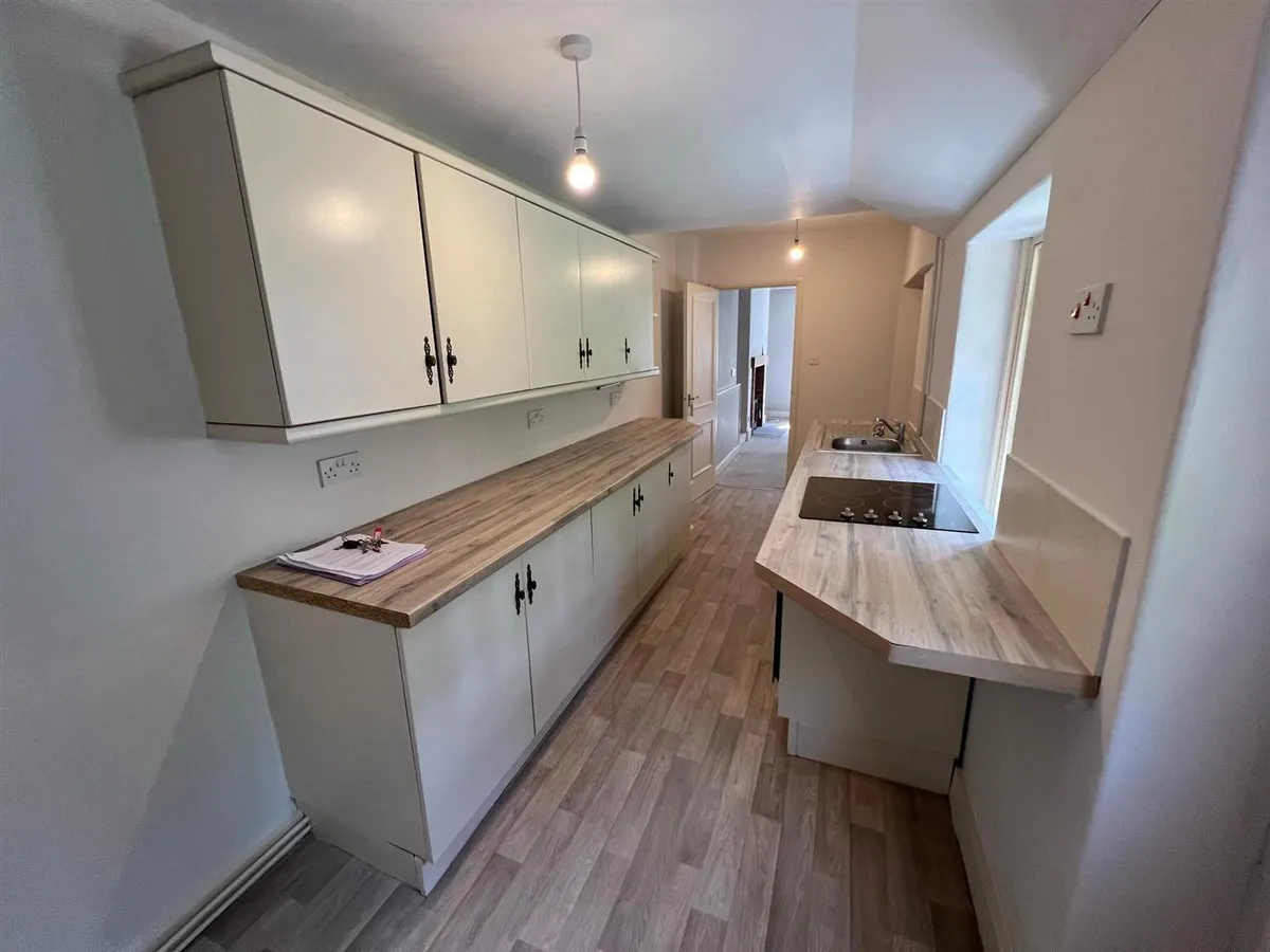 2 PLUMMERS HILL COTTAGE, GREAT PONTON
