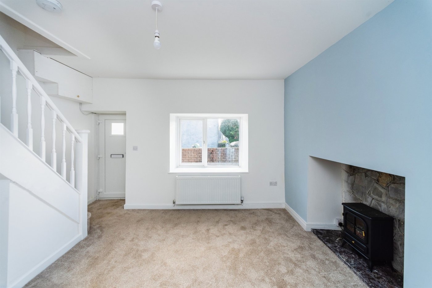 3 bedroom property for sale in Brynbrain Road, Cwmllynfell, Swansea