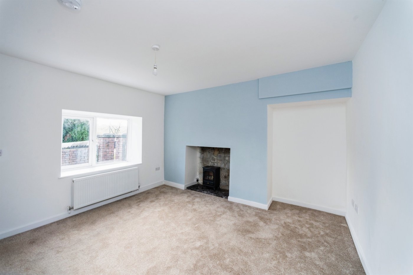 3 bedroom property for sale in Brynbrain Road, Cwmllynfell, Swansea