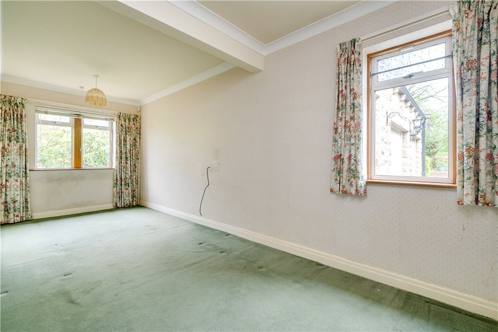 2 bedroom property for sale in Greenfield Lane, Guiseley, Leeds, LS20