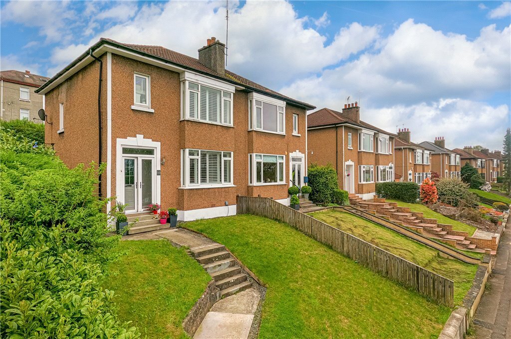 3 bedroom house for sale in Vardar Avenue, Clarkston, East Renfrewshire