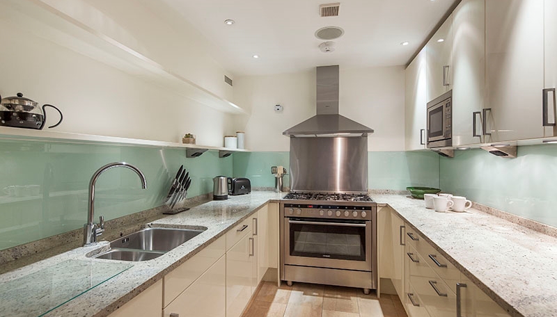 Two Bedrooms Two Bathroom Apartment To Let Imperial House Kensington W8 Image 4
