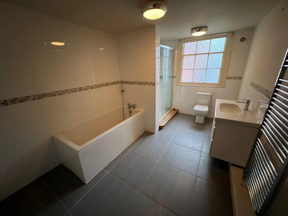 MANOR FARMHOUSE, HIGH STREET, COLSTERWORTH, GRANTHAM
