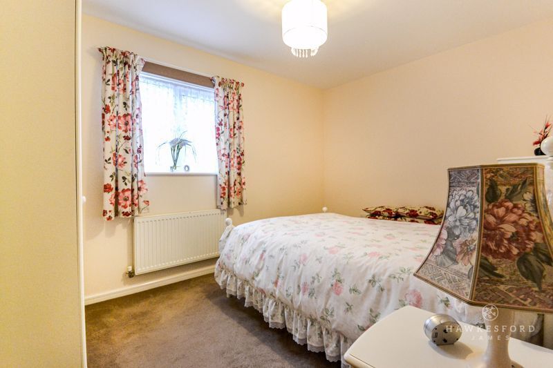 2 bedroom property for sale in Great Easthall Way, Sittingbourne £170,000